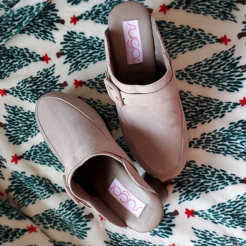 Platform Clogs